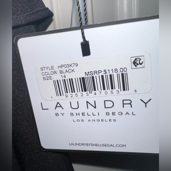 NWT Laundry by Shelli Segal Black Ruffle Shoulder Sheath Dress - Picture 3 of 5